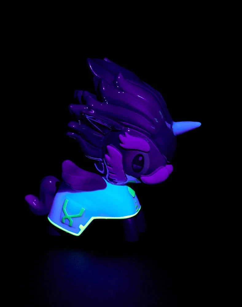 ARCANE Unicorno Black Light Chrome Heimerdinger Figurine with Black Light
